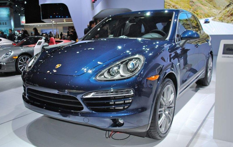 Name:  2013-Porsche-Cayenne-Diesel-Auto-News-and-Info-Front-Angle-View.jpg
Views: 1679
Size:  116.0 KB