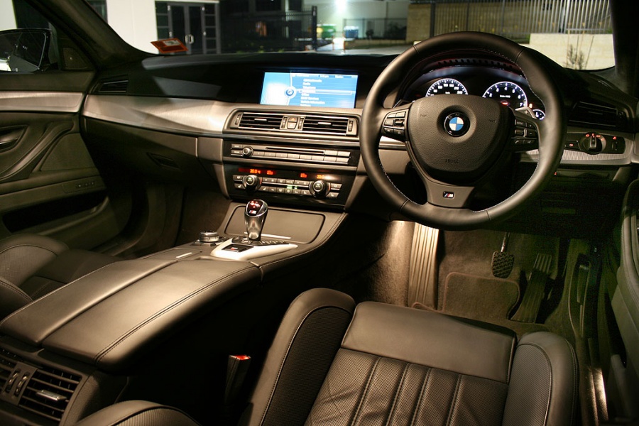 Name:  M5-Safety-Car-9.jpg
Views: 2865
Size:  195.1 KB