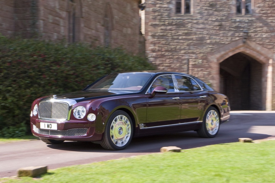 Name:  Bentley-Mulsanne-Royal-Diamond-Jubilee-12[5].jpg
Views: 1394
Size:  184.5 KB