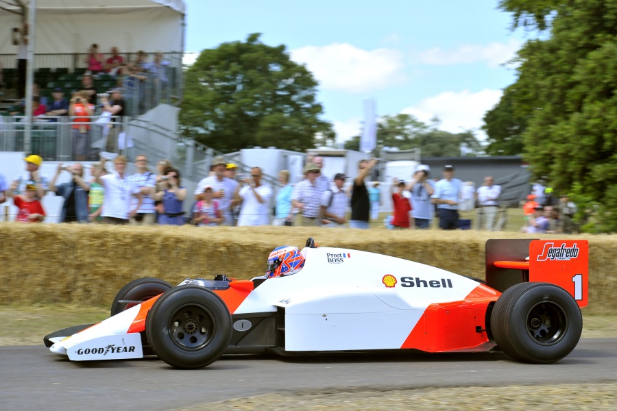 Name:  Festival_of_Speed_2010_-_Alain_Prost.jpg
Views: 1663
Size:  184.1 KB