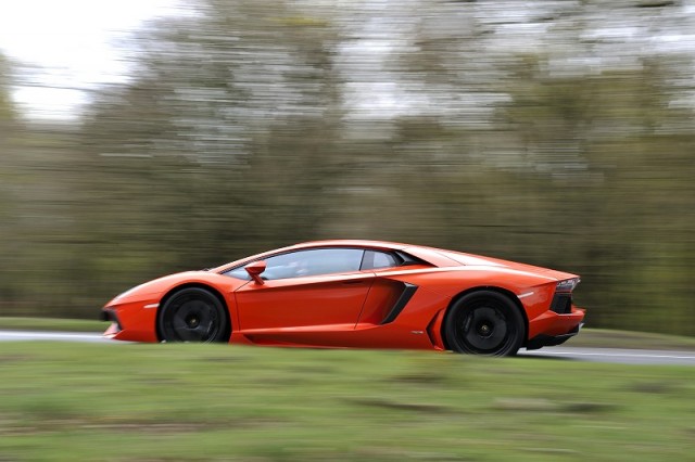 Name:  lamborghini__aventador_lp_700-4__2012__061.jpg
Views: 2694
Size:  57.6 KB