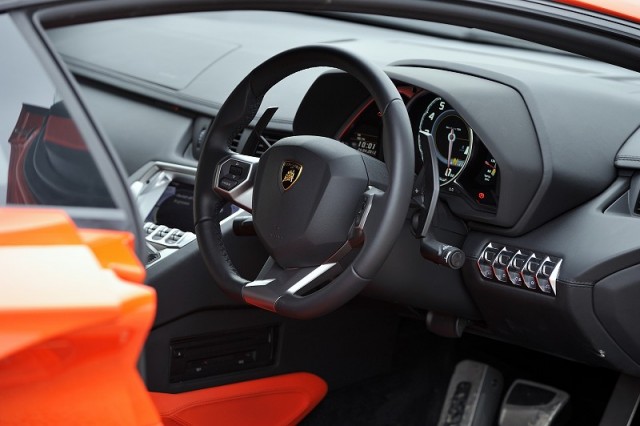 Name:  lamborghini__aventador_lp_700-4__2012__044.jpg
Views: 1696
Size:  55.1 KB