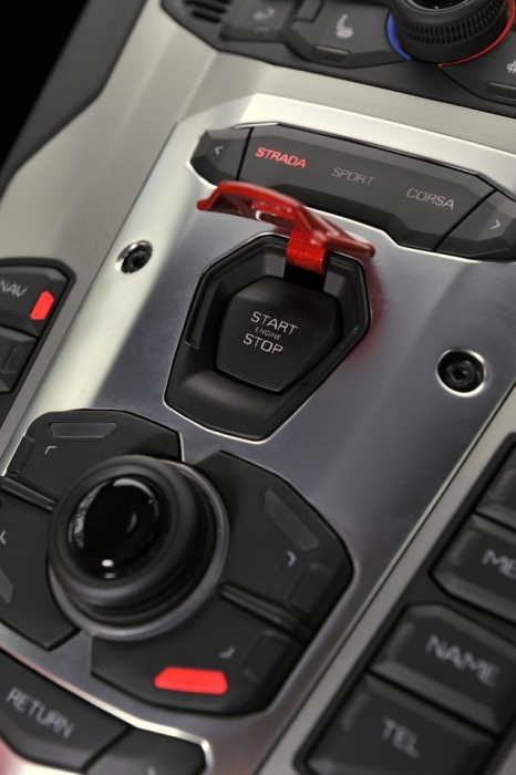 Name:  lamborghini__aventador_lp_700-4__2012__053.jpg
Views: 1659
Size:  86.8 KB