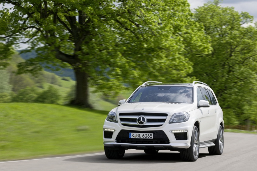 Name:  2013-Mercedes-GL-63-AMG-3[2].jpg
Views: 1504
Size:  198.7 KB