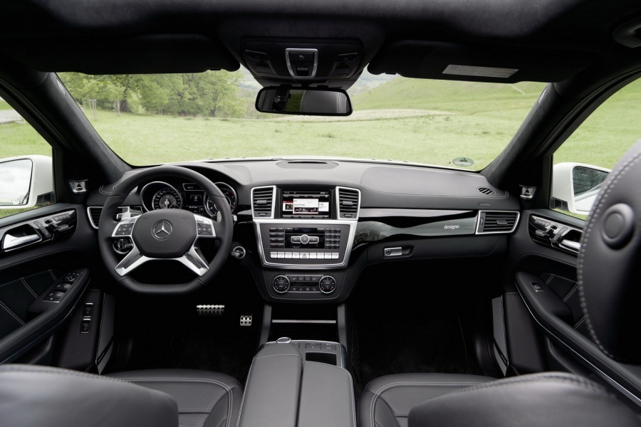 Name:  2013-Mercedes-GL-63-AMG-11[2].jpg
Views: 1274
Size:  153.2 KB