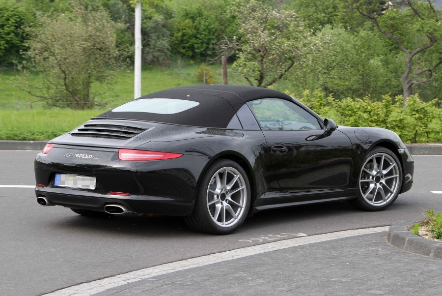 Name:  porsche 911 targa 2 copy.jpg
Views: 6346
Size:  227.1 KB