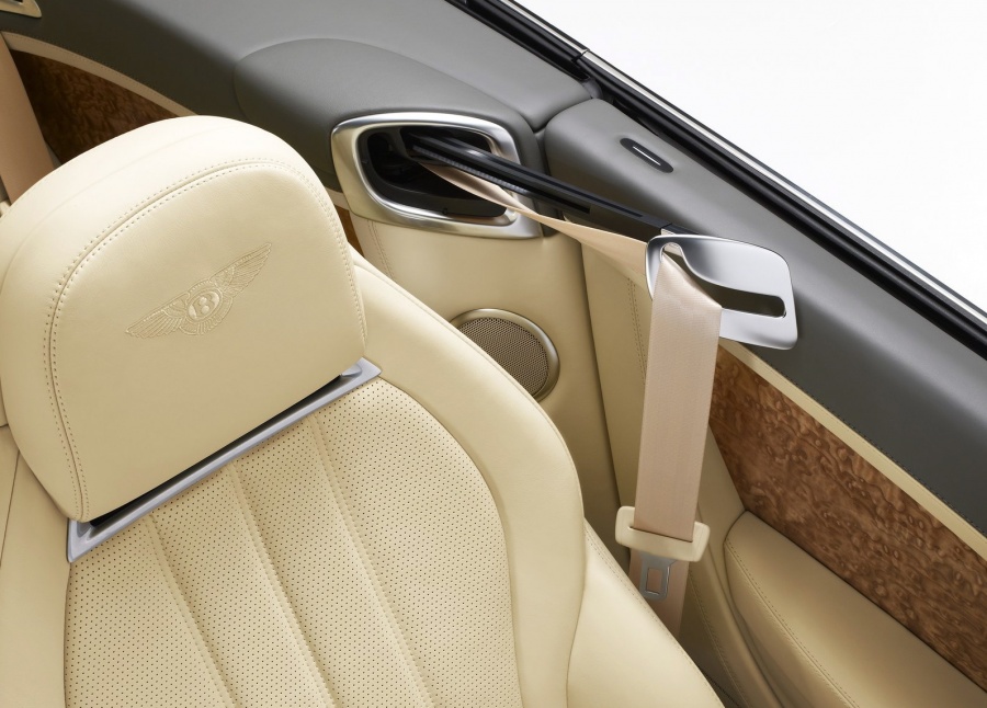 Name:  Bentley-Continental_GTC_2012_1600x1200_NewCarSE.com_22.jpg
Views: 1176
Size:  179.1 KB