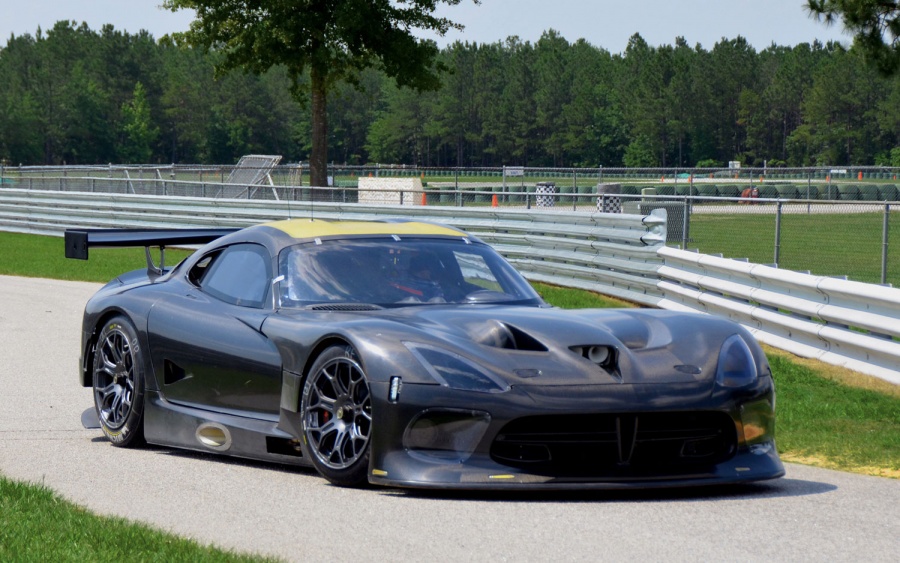 Name:  2013-SRT-Viper-GTS-R-Front.jpg
Views: 1632
Size:  214.7 KB