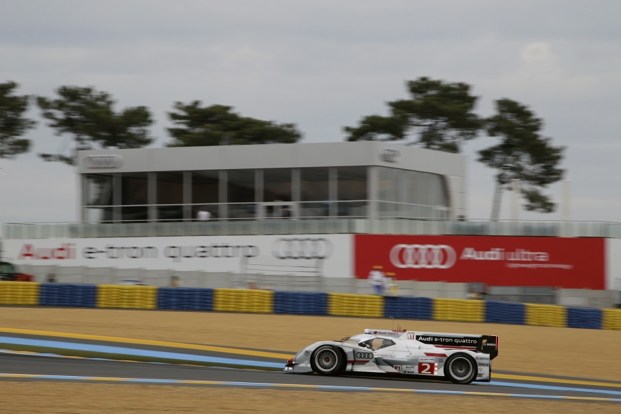 Name:  With_e-tron_quattro_to_first_hybrid_pole_position_at_Le_Mans_Audi_33337.jpg
Views: 1015
Size:  126.1 KB