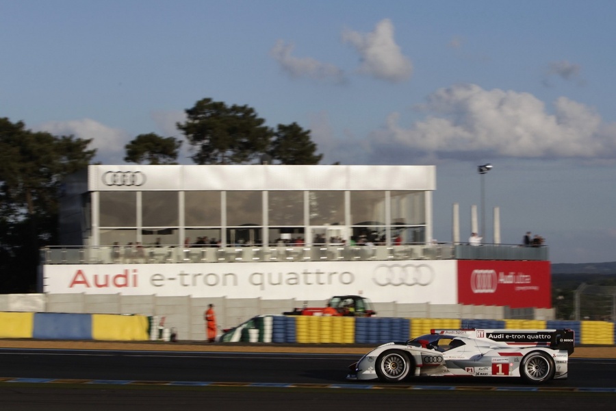 Name:  Audi-Le-Mans-24h-86[5].jpg
Views: 234
Size:  127.9 KB