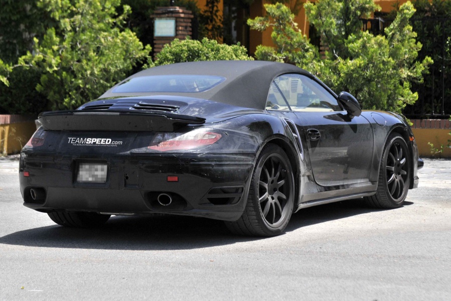 Name:  Porsche 911 Turbo Cabrio 004 copy.jpg
Views: 1182
Size:  217.4 KB
