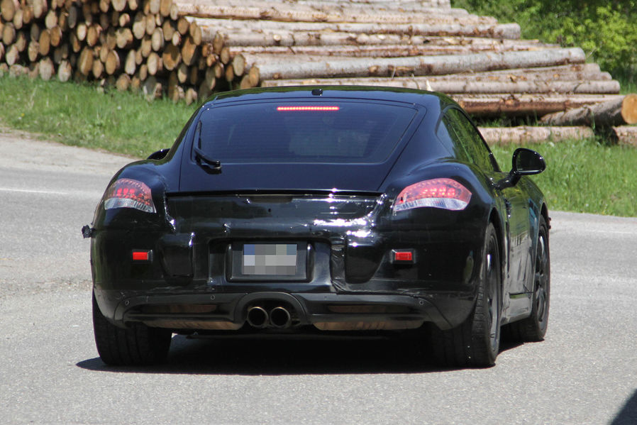 Name:  Erlkoenig-Porsche-Cayman-19-fotoshowImageNew-f2b3b8c2-594937.jpg
Views: 1667
Size:  114.8 KB