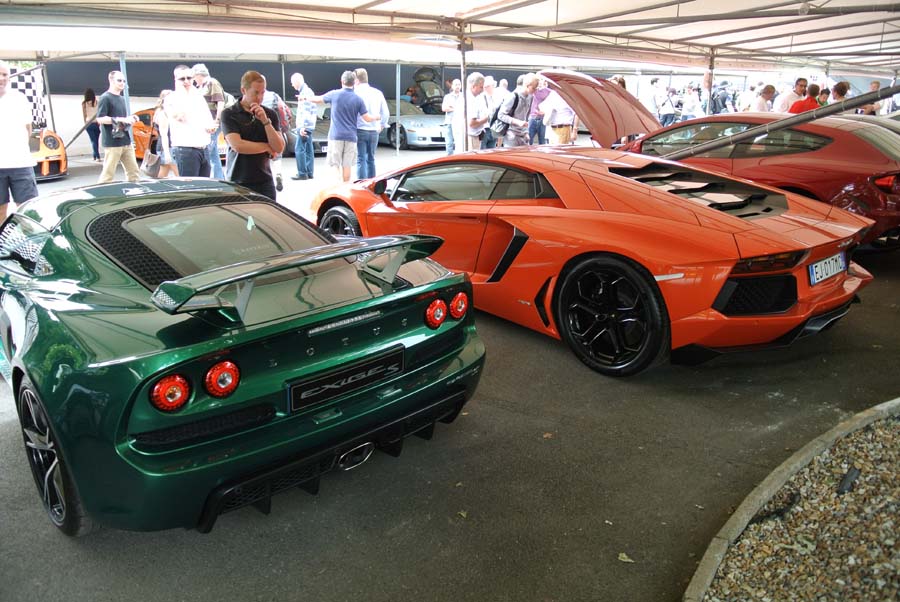 Name:  Goodwood_Festival_of_Speed_2012_-_Supercar_Paddock(2).jpg
Views: 1760
Size:  124.8 KB