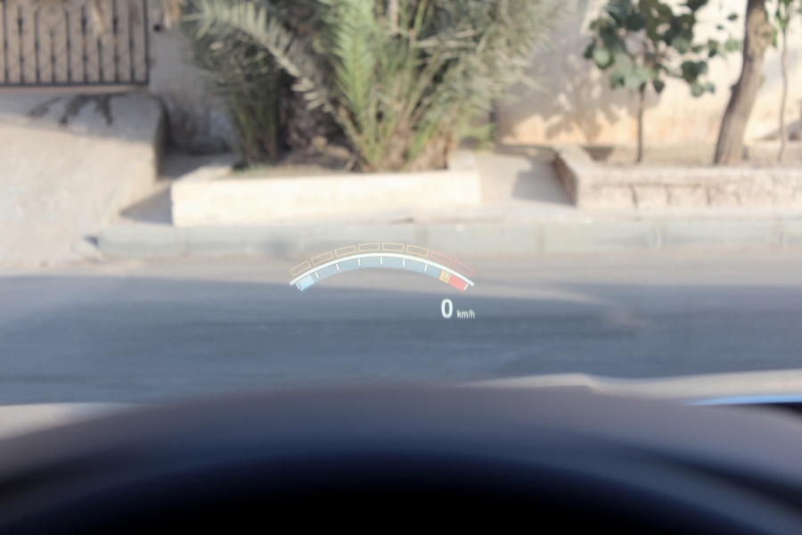 Name:  bmw-f10-m5-heads-up-display.jpg
Views: 1506
Size:  94.7 KB