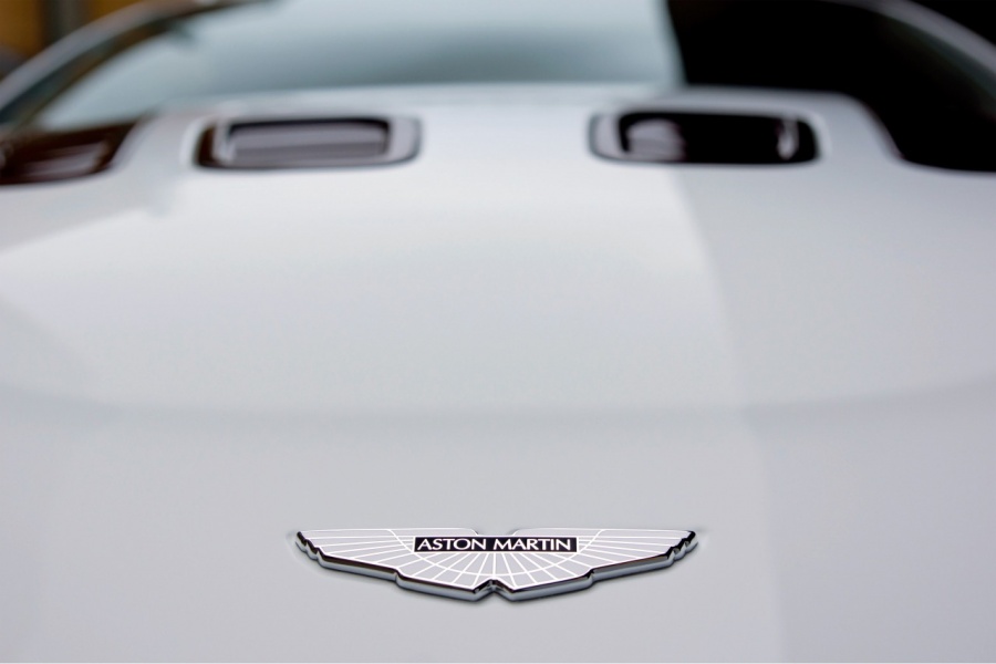 Name:  astonmartinv12vantageroadster17.jpg
Views: 799
Size:  71.3 KB