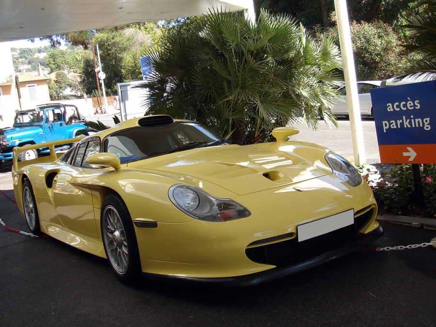 Name:  Porsche_911_GT1_72.jpg
Views: 5445
Size:  276.2 KB