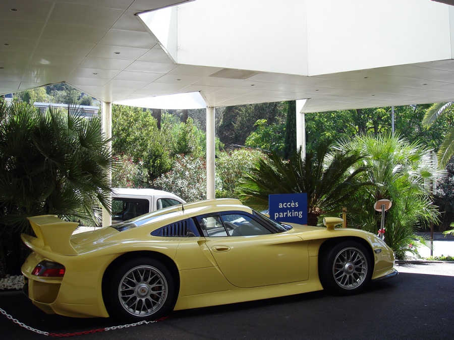 Name:  Porsche_911_GT1_71.jpg
Views: 3684
Size:  251.3 KB