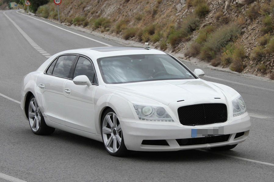 Name:  Erlkoenig-Bentley-Continental-Flying-Spur-19-fotoshowImageNew-93075627-617466.jpg
Views: 926
Size:  95.1 KB