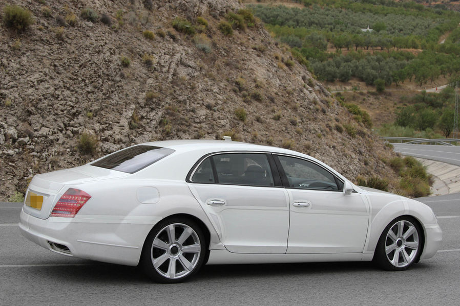 Name:  Erlkoenig-Bentley-Continental-Flying-Spur-19-fotoshowImageNew-ee499235-617471.jpg
Views: 1014
Size:  121.3 KB