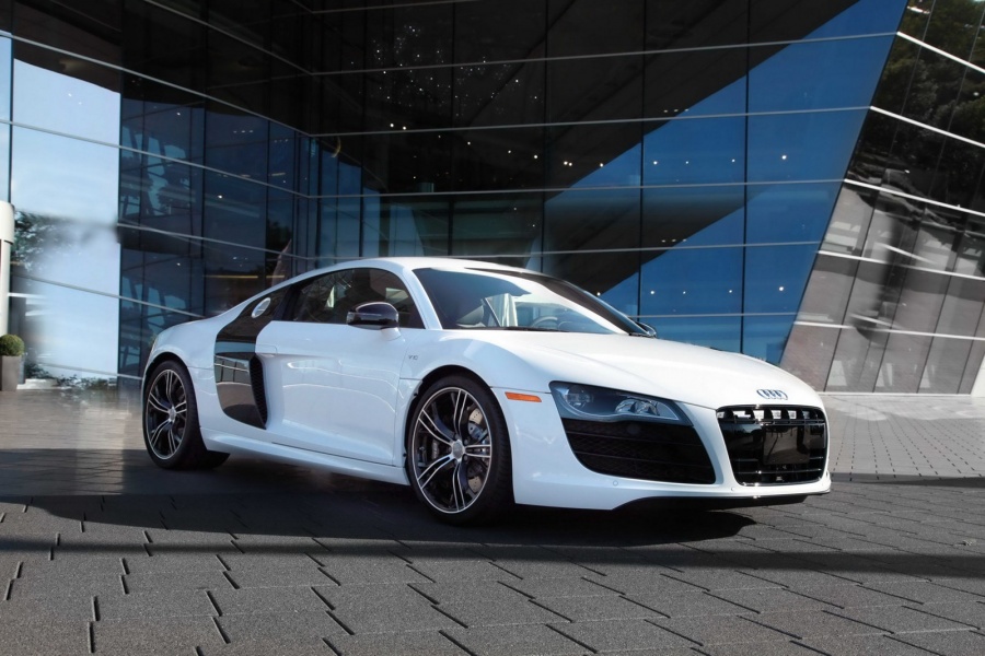 Name:  2012-Audi-R8-Exclusive-Selection-16[2].jpg
Views: 1632
Size:  178.7 KB