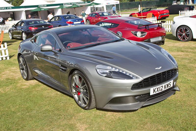 Name:  SalonPriveDay2027-L.jpg
Views: 1024
Size:  212.0 KB