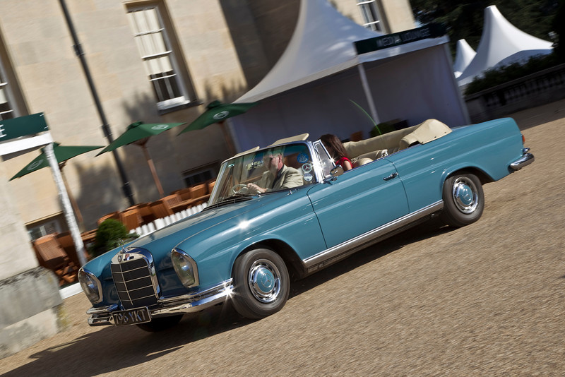 Name:  SalonPriveDay1135-L.jpg
Views: 928
Size:  143.8 KB