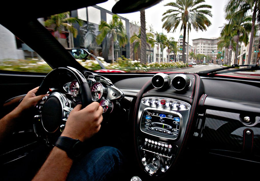 Name:  Pagani-Huayra_2012_1024x768_wallpaper_2e.jpg
Views: 2344
Size:  159.3 KB