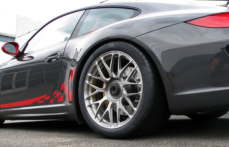 Name:  automotive_connoisseur_execstudio_hre_wheels_monoblock-centerlock_p40_porsche_911_997_gt3rs_gt3_.jpg
Views: 4696
Size:  86.5 KB