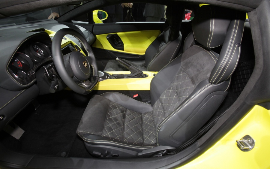 Name:  Lamborghini-Gallardo-LP-560-4-interior-2.jpg
Views: 3977
Size:  150.4 KB