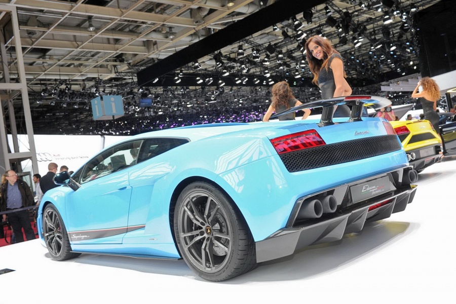 Name:  Lamborghini-Gallardo-FL-20[2].jpg
Views: 611
Size:  221.5 KB