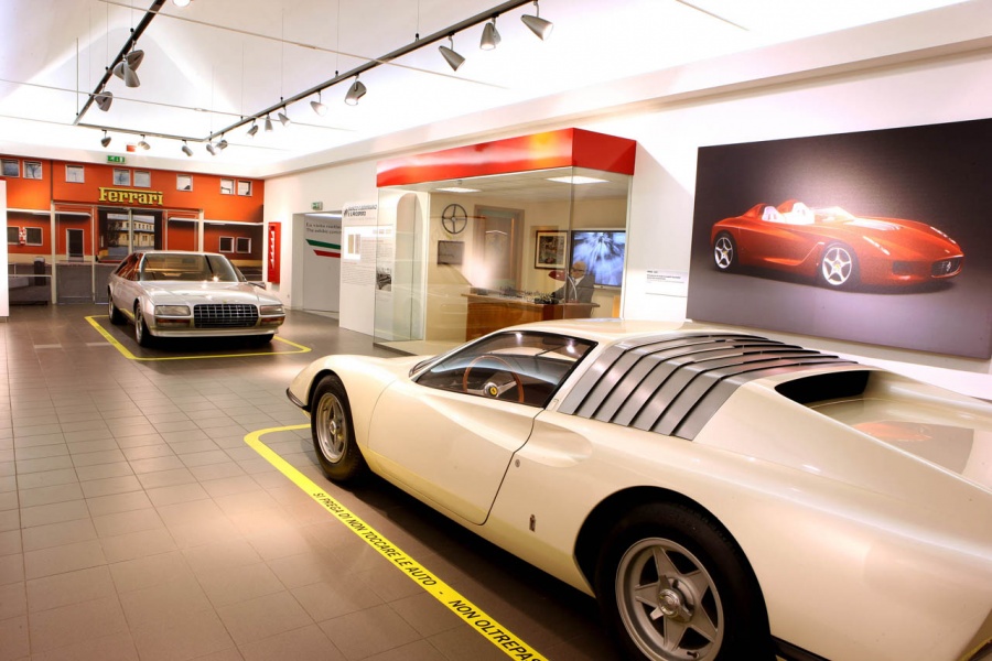 Name:  02ferraripininexhib.jpg
Views: 1326
Size:  170.9 KB