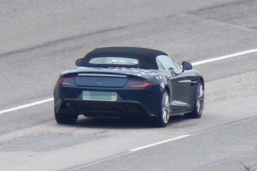Name:  Erlkoenig-Aston-Martin-Vanquish-Roadster-19-fotoshowImageNew-a60961ef-643204.jpg
Views: 922
Size:  74.7 KB