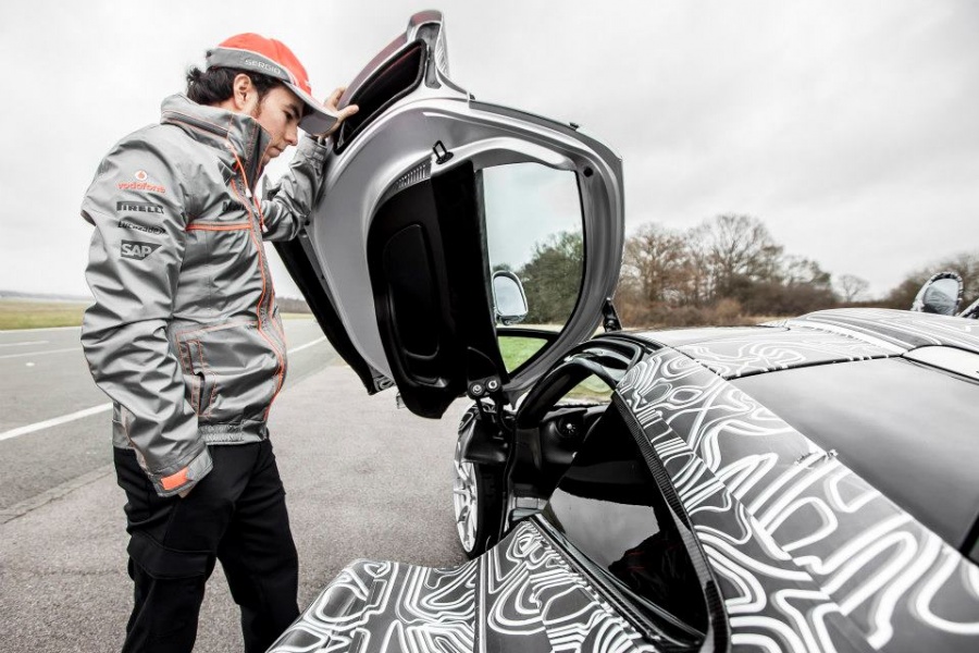 Name:  384056_10151289925656717_700321406_n.jpg
Views: 552
Size:  192.9 KB