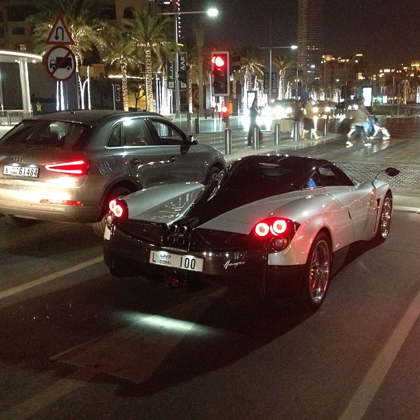 Name:  White huayra.jpg
Views: 1452
Size:  118.9 KB