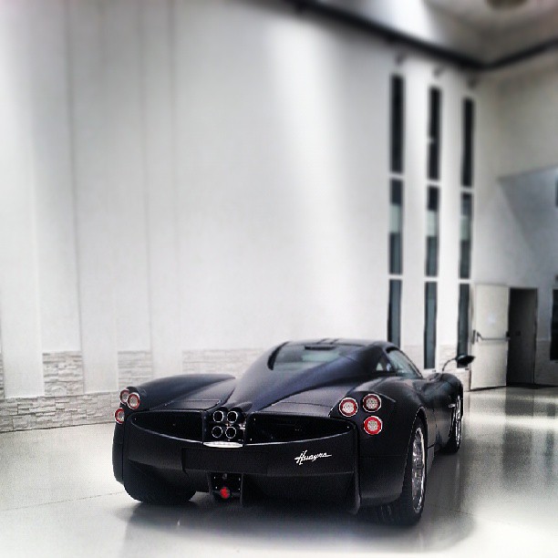 Name:  Black huayra.jpg
Views: 1417
Size:  63.1 KB
