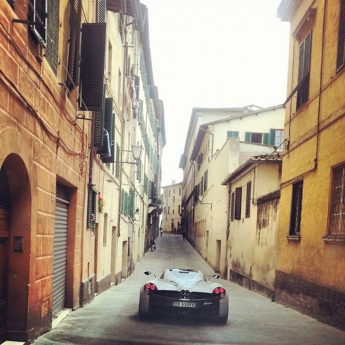 Name:  Huayra Mille Miglia.jpg
Views: 1201
Size:  205.4 KB