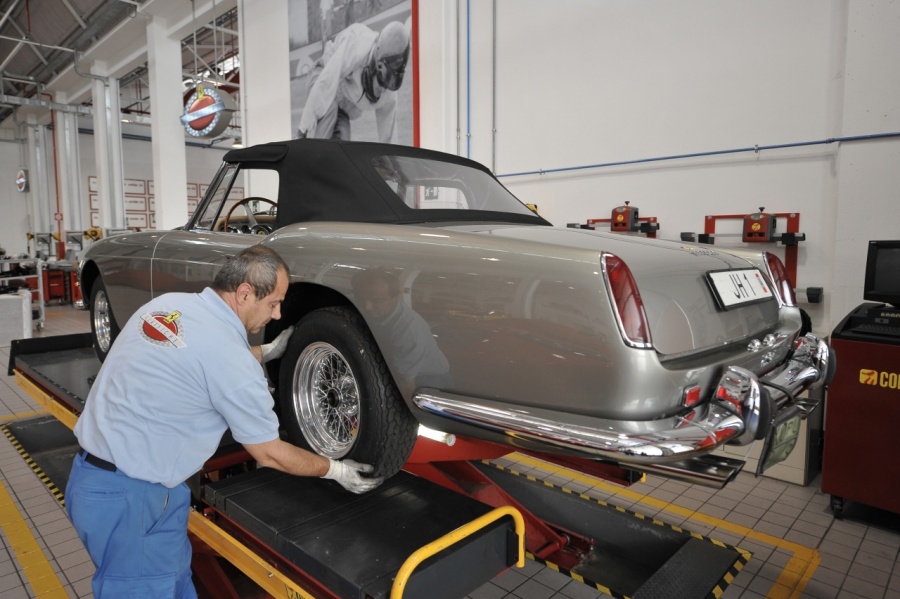Name:  ferrari-classiche-28.jpg
Views: 658
Size:  170.5 KB
