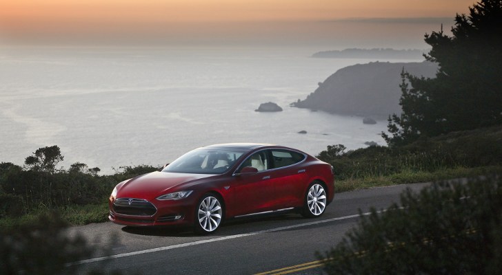 Name:  Father-and-Son-Drive-a-Tesla-Model-S-Over-400-Miles-on-a-Single-Charge.jpg
Views: 246
Size:  47.9 KB