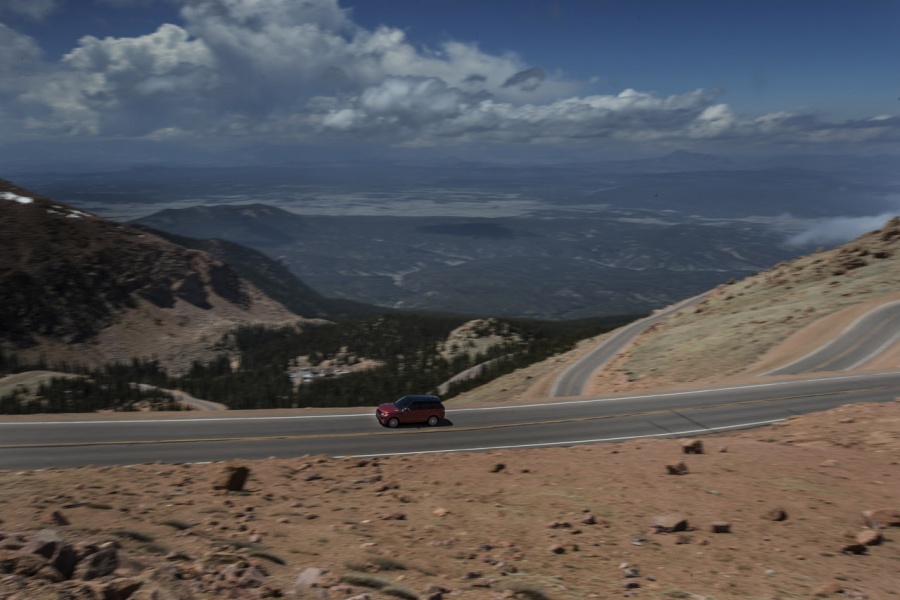 Name:  004-2014-range-rover-sport-pikes-peak.jpg
Views: 1063
Size:  140.3 KB