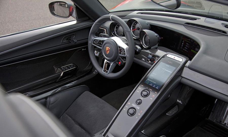 Name:  Porsche-918-Spyder-Infotainment-System.jpg
Views: 1070
Size:  67.7 KB