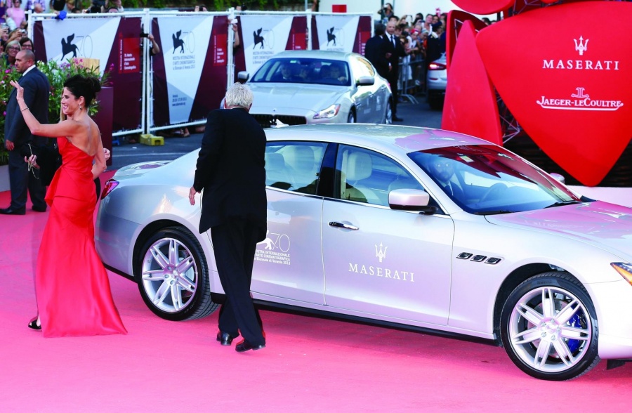 Name:  Sandra_Bullock_1.jpg
Views: 567
Size:  192.5 KB