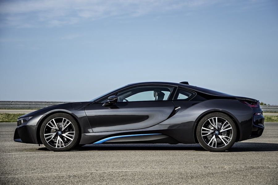 Name:  2014 BMW i8 (15).jpg
Views: 390
Size:  164.4 KB