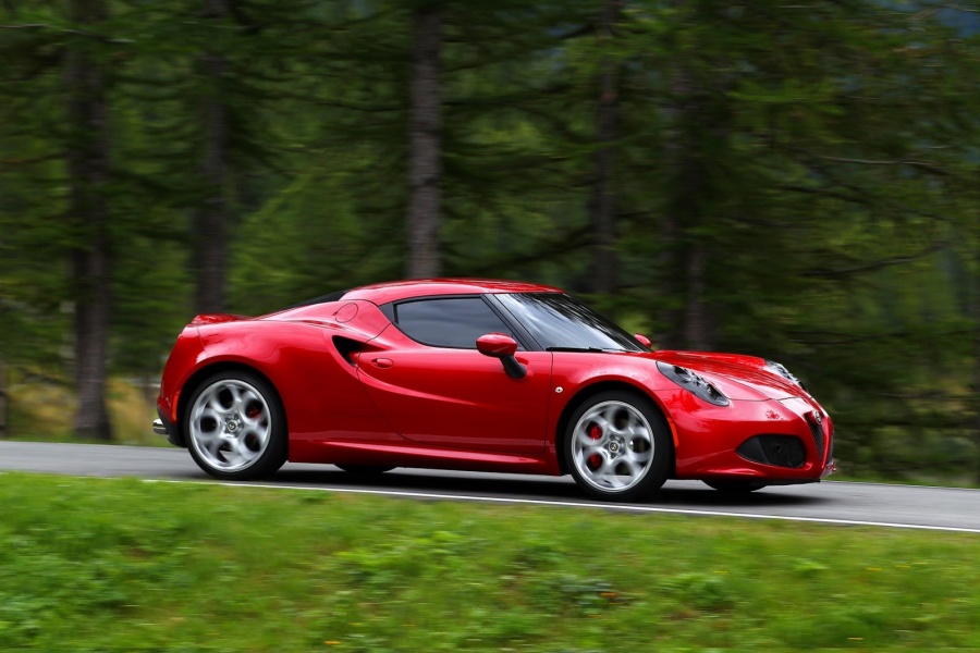 Name:  Alfa-Romeo-4C_Carscoops17[2].jpg
Views: 958
Size:  156.3 KB