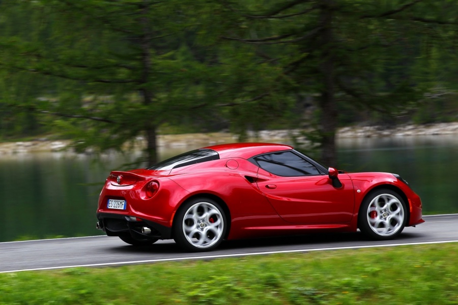 Name:  Alfa-Romeo-4C_Carscoops16[2].jpg
Views: 978
Size:  154.6 KB