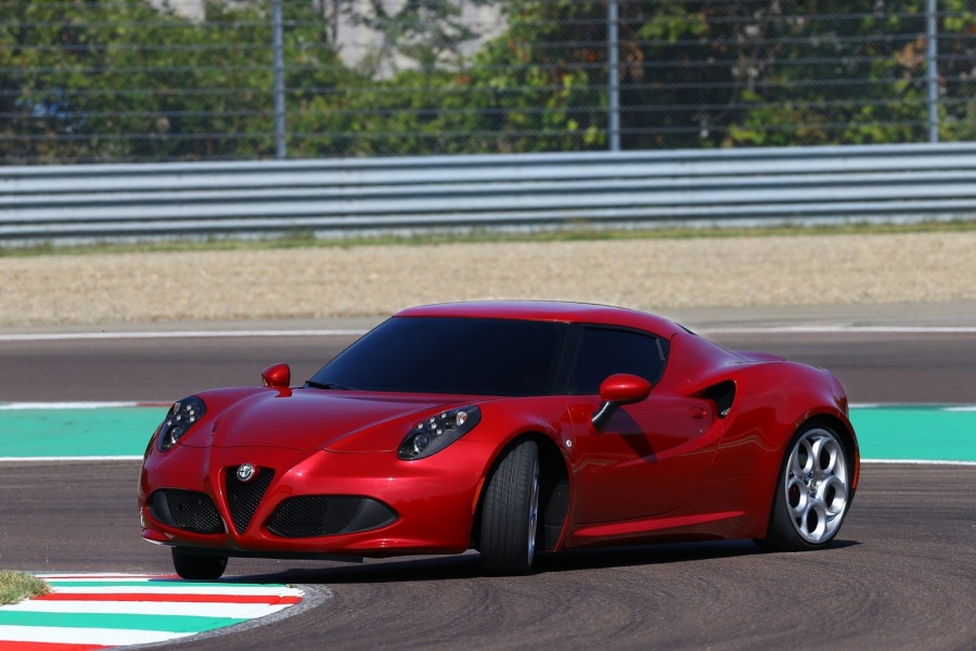 Name:  Alfa-Romeo-4C_Carscoops25[2].jpg
Views: 946
Size:  165.4 KB