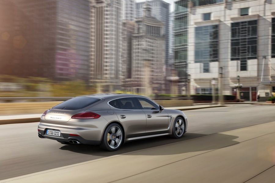 Name:  Porsche-Panamera-Turbo-S-FL-3[2].jpg
Views: 876
Size:  146.5 KB