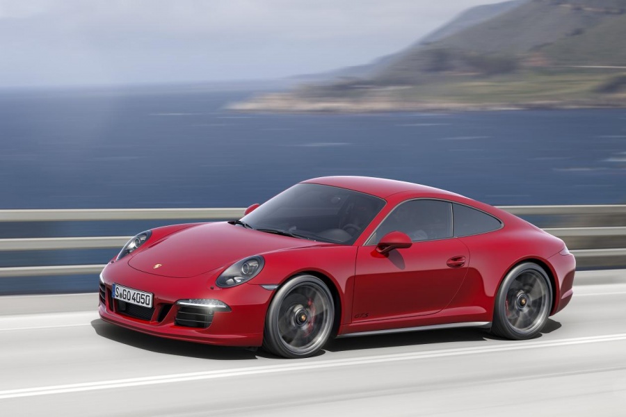 Name:  Embargo_00_01_8_October_2014_Porsche_911_Carrera_GTS_front_three_quarter_action.jpg
Views: 1564
Size:  107.9 KB
