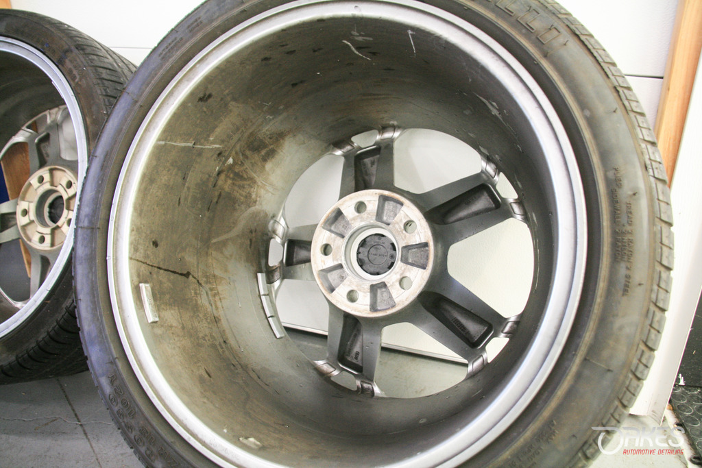 Name:  Lamborghini%20Oakes%20Detail%2024%201%20of%201%203_zpsor4ypum9.jpg
Views: 121
Size:  290.4 KB