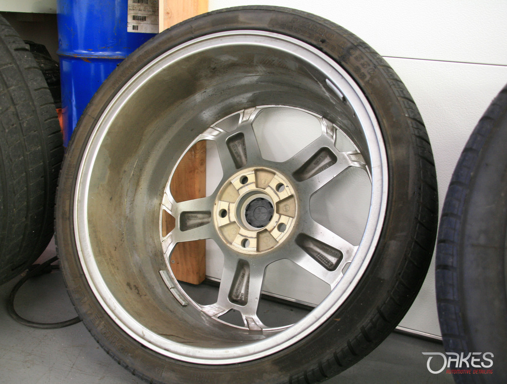 Name:  Lamborghini%20Oakes%20Detail%2024%201%20of%201%204_zpsiiysrdsc.jpg
Views: 152
Size:  293.4 KB