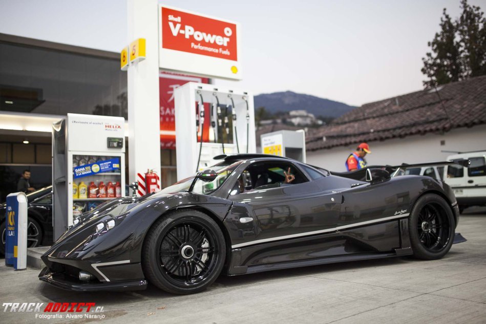 Name:  paganizonda-291_zpsd8twvcae.jpg
Views: 334
Size:  136.6 KB